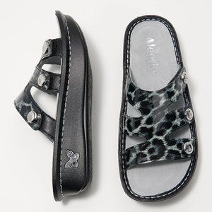 NWT Alegria Leather Slip-On Sandals SNOW LEOPARD Strap Detail - Dinah SIZE 7